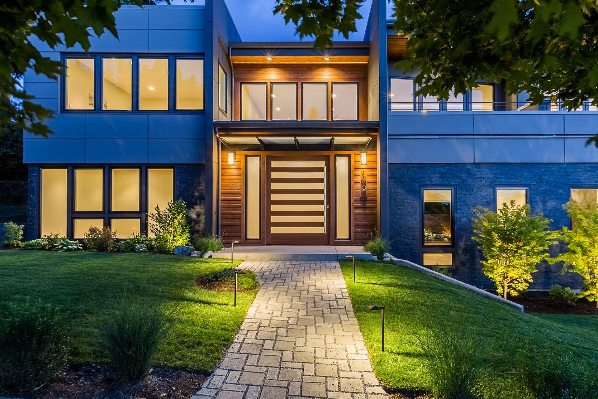 10707 Houghton